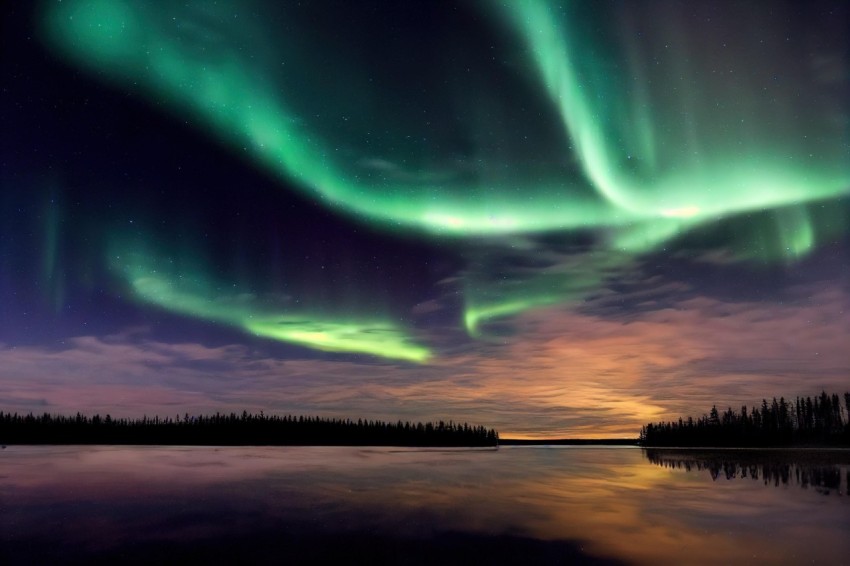 Aurora Borealis Over Lake - Mesmerizing Night Sky Display